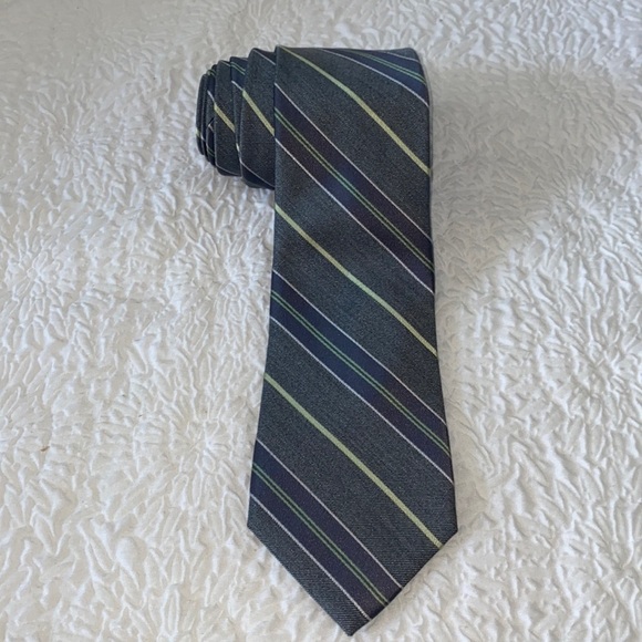 DKNY Diagonal Striped Silk Necktie - Picture 1 of 6
